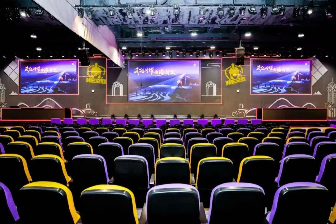 第一个老鹰 第一个老鹰