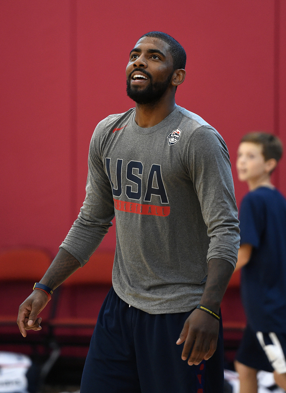 意大利队以 意大利队以