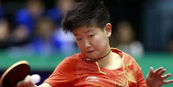 观众从看球 观众从看球